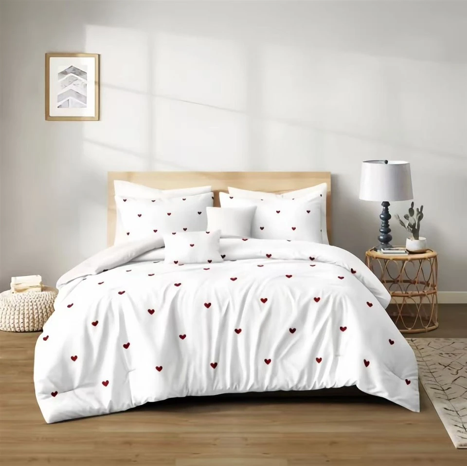 Love-themed Printed Quilt Love-themed Printed Quilt